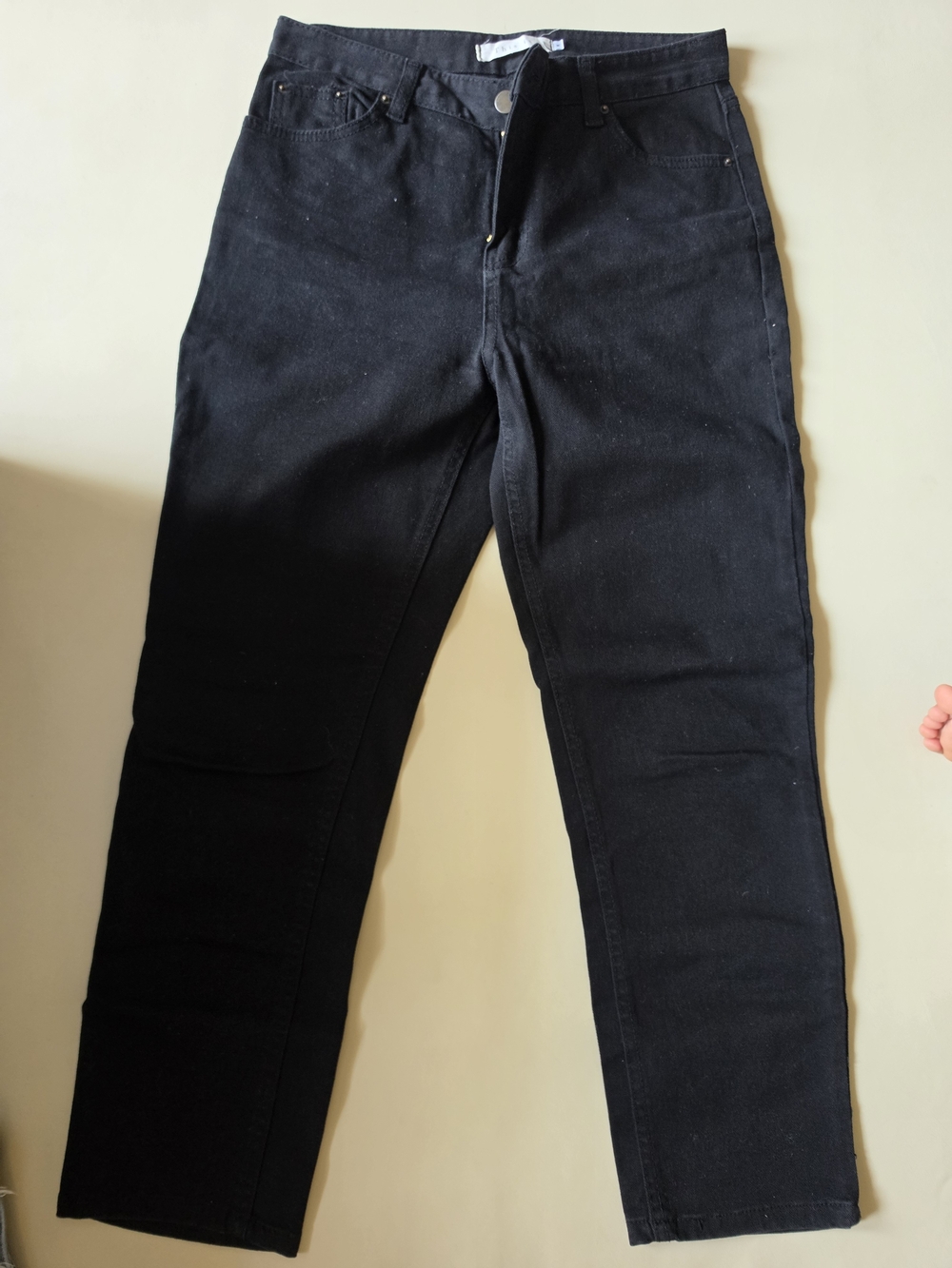 Black Women's Straight-Leg Jeans